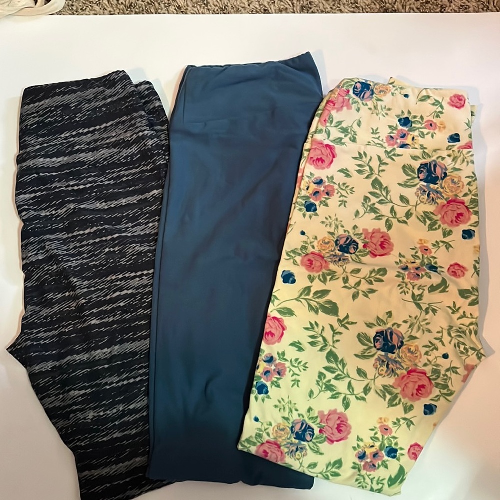 Lularoe collection of butter soft leggings, perfect for you collection!